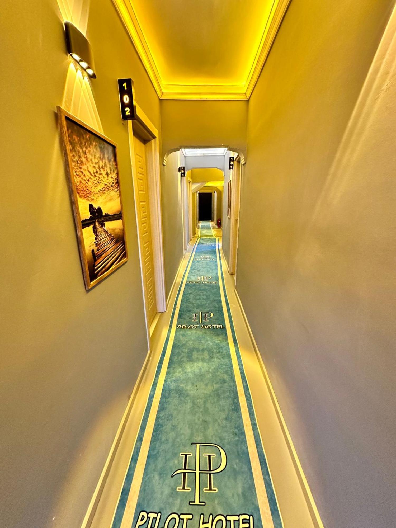 Arnavutkoy Pilot Hotel מראה חיצוני תמונה